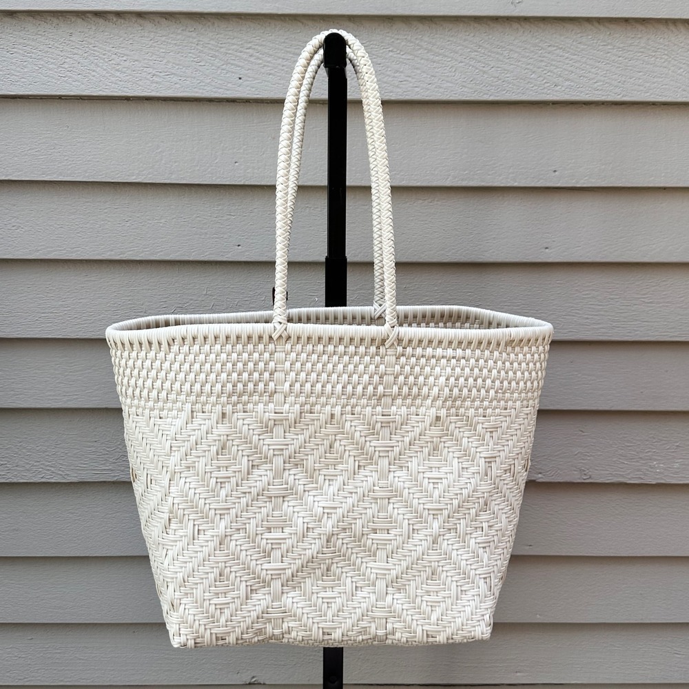 Maria Victoria Handwoven Tote Seashell White Woven Basket Beach Bag Large - Picture 12 of 13